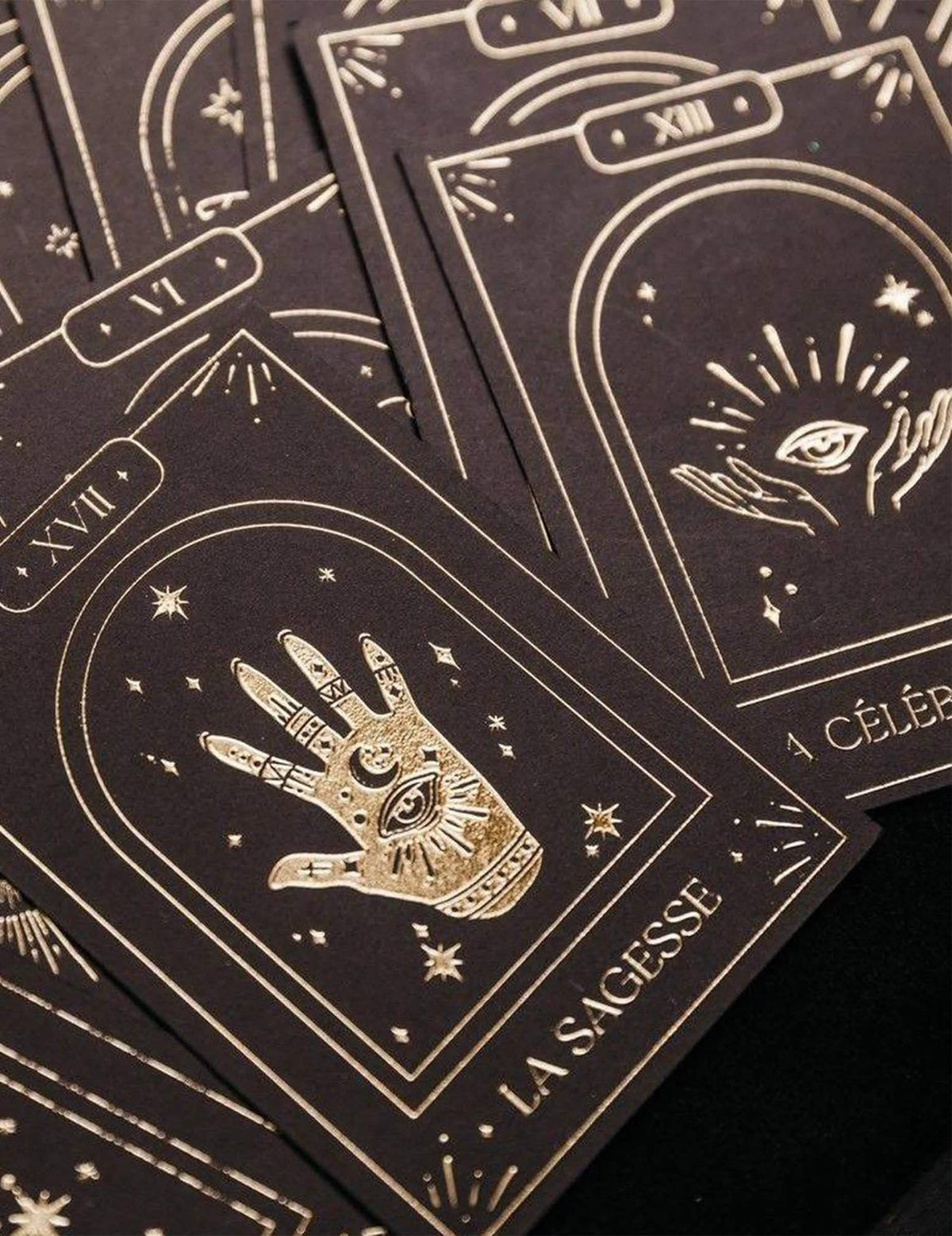 Комплект от 20 карти оракул Cosmic Spirit от черна и златна хартия 8 x 11 см