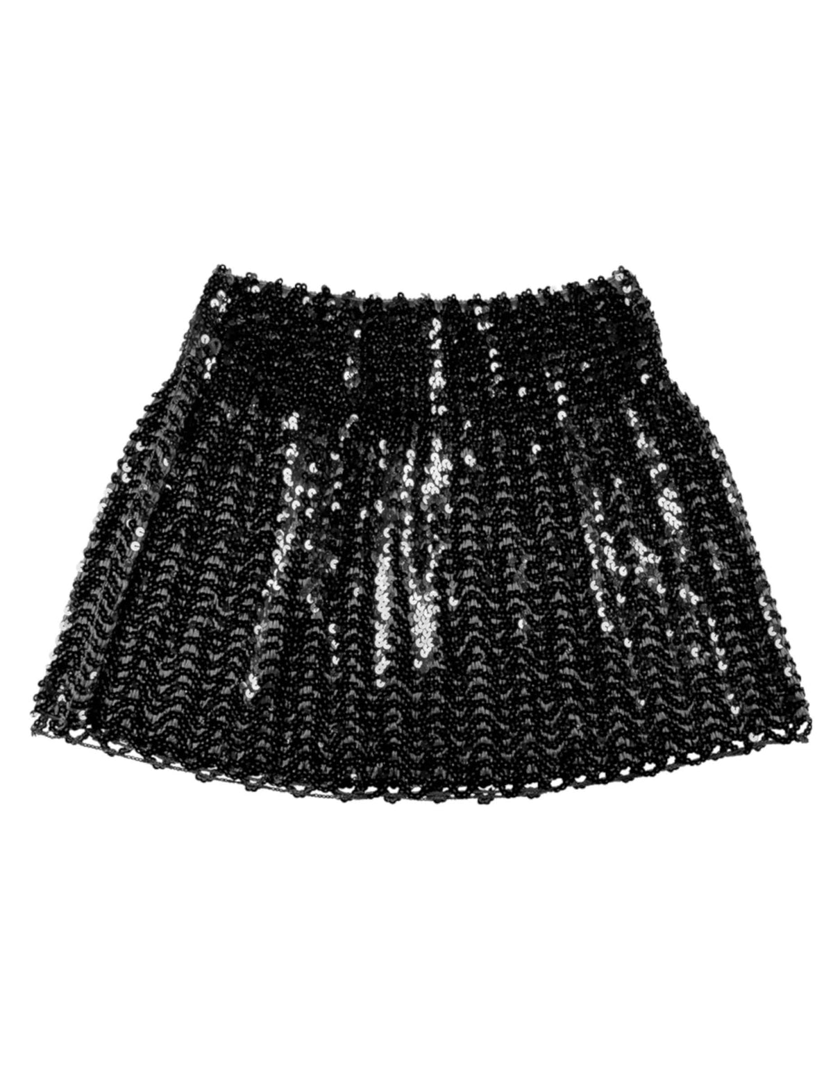 Mise en situation sur fond festif de la jupe à sequins pour femme noire