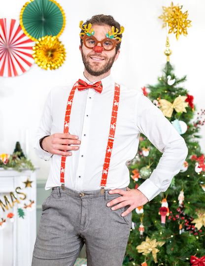 Vue de face portée du kit accessoires renne de Noël pour adulte