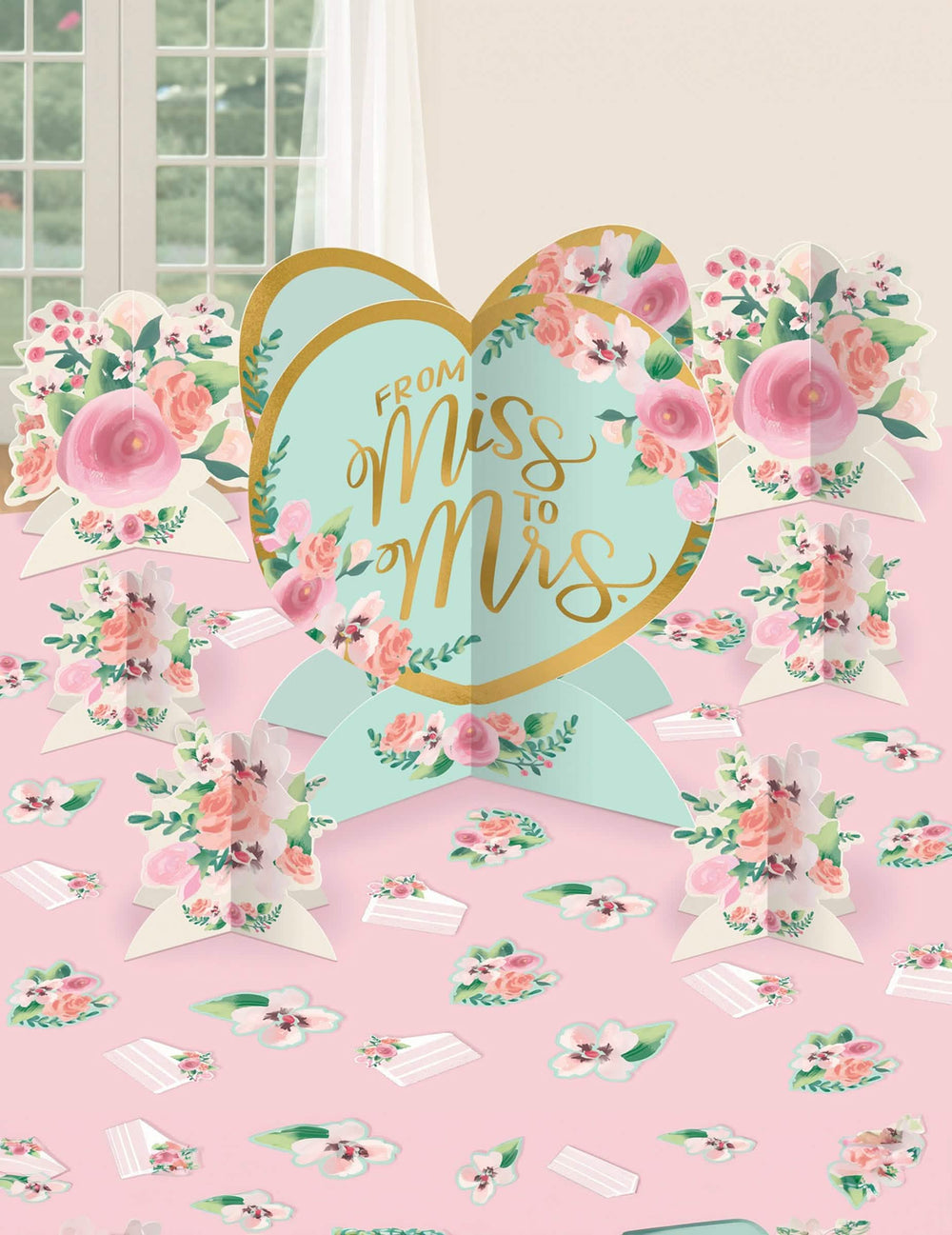 Общ преглед на елементите на комплекта за декорация за маса From Miss to Mrs за сватба liberty