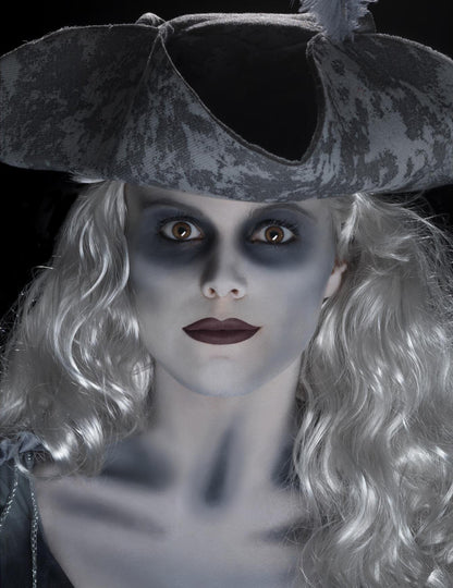 Женски сезони на пиратски грим