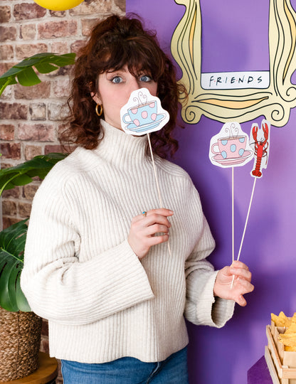 Комплект за фотокабина Friends™ от 3 части с рамка (40x46 см)