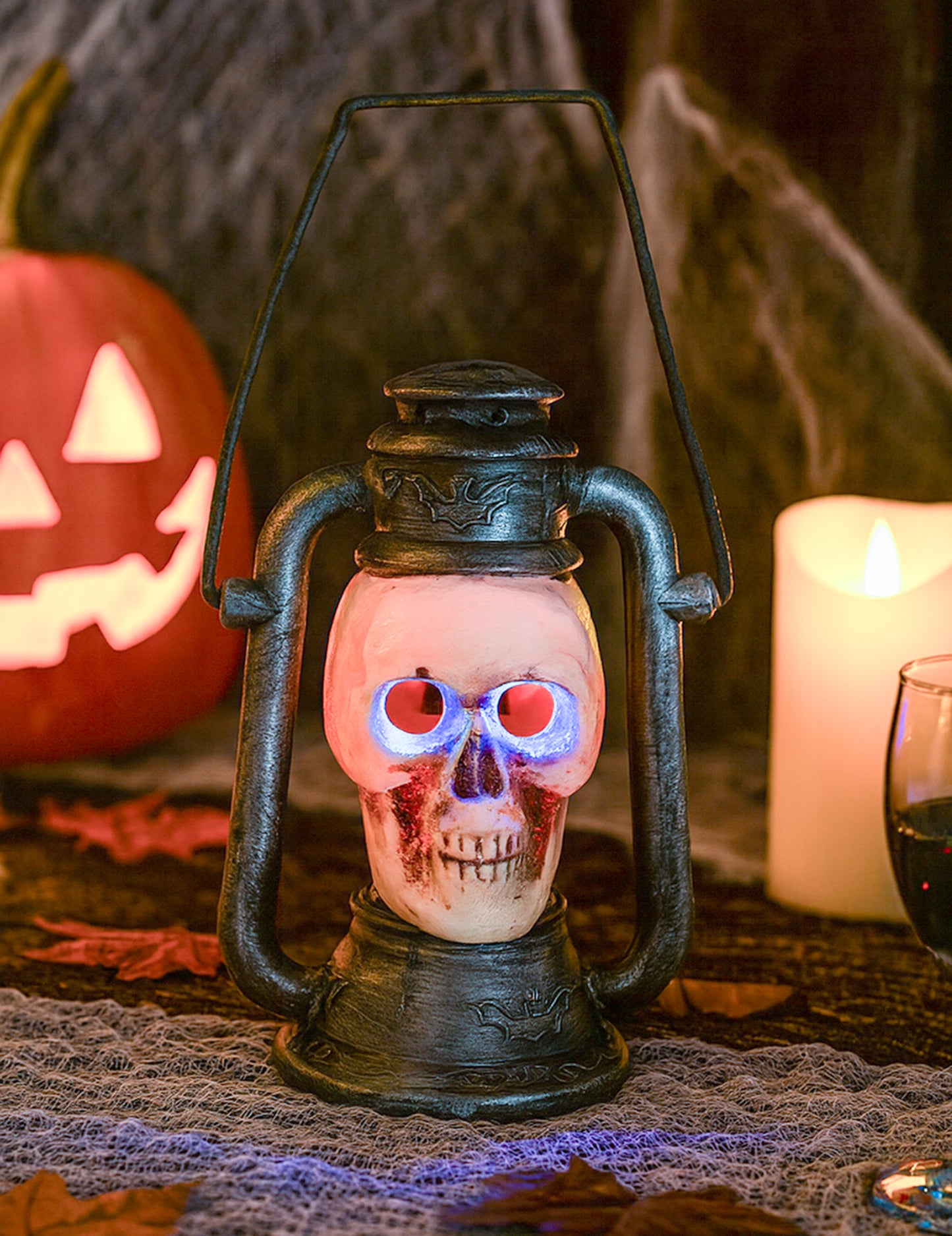 Ярък призрачен фенер на черепа