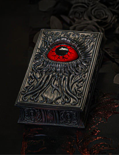 Декоративна книга от резин с кървавочервено око 12 x 5 x 20 cm