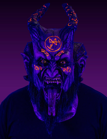 Effet fluorescent sous lumière noire du masque intégral monstre de l'apocalypse pour adulte
