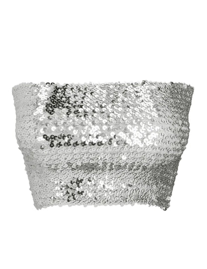 Gros plan sur les sequins du mini top à sequins pour femme