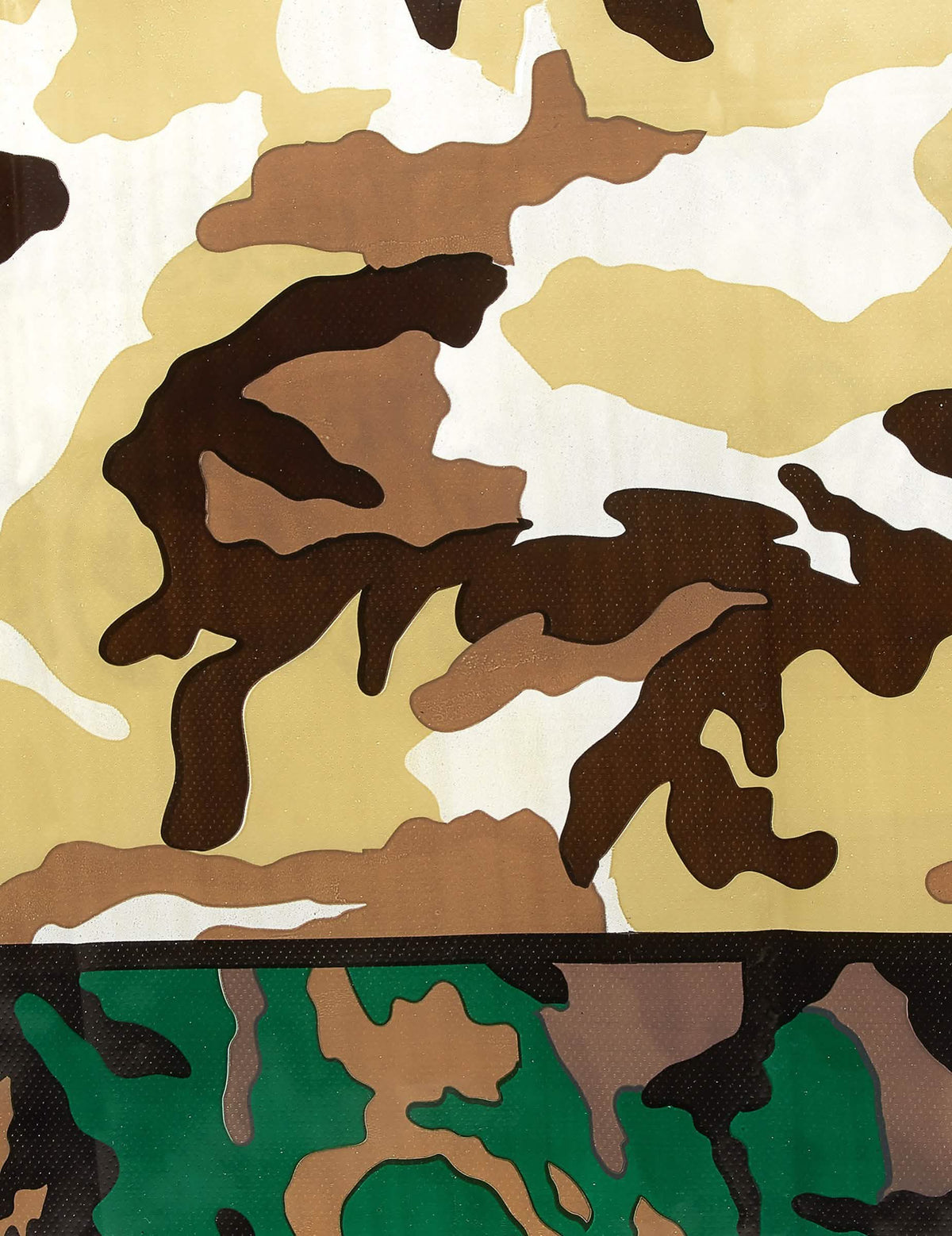 Détail du motif de la nappe en plastique militaire motif camouflage
