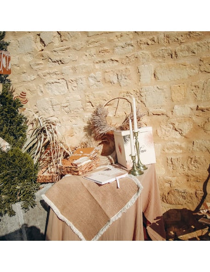Mise en situation de la nappe en gaze de coton style bohème