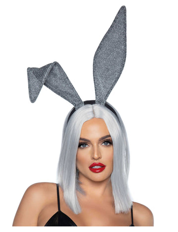 Възрастни сребърни заешки уши