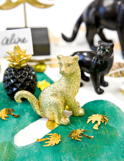 Седнала пантера от позлатена смола 6 cm с пайети