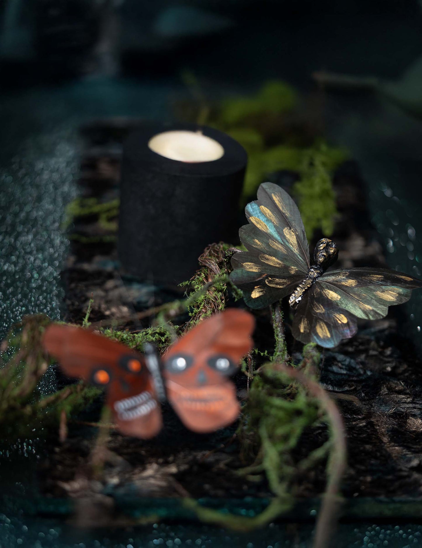 Горска пеперуда „Мъртвоглава“ за щипване, 13,5 см