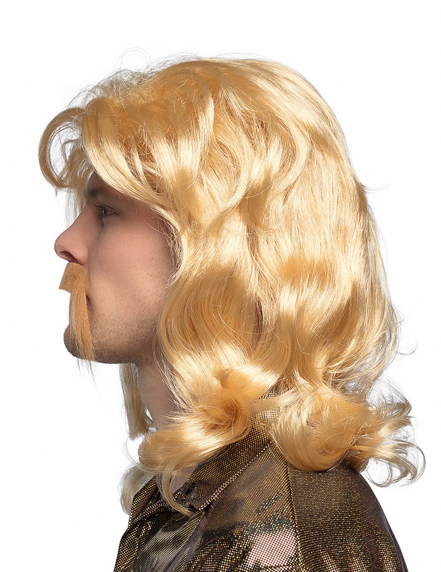 Профилна гледка на перуката и мустаците в блондински цвят за мъже