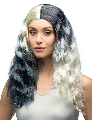 Черно -бяла вълнообразна перука с метални акценти