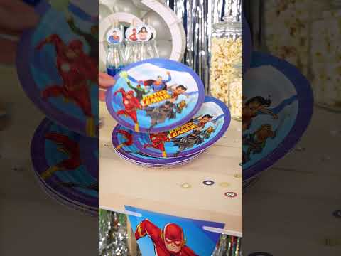 8 Assiettes en carton Justice League™ 23 cm