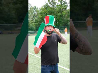 Ръка Италия възрастен пяна