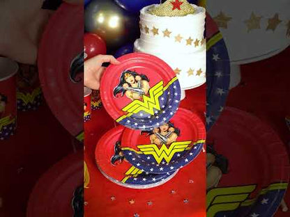 8 хартиени чинии „Жената чудо“™ 23 cm