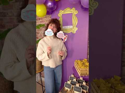 Комплект за фотокабина Friends™ от 3 части с рамка (40x46 см)