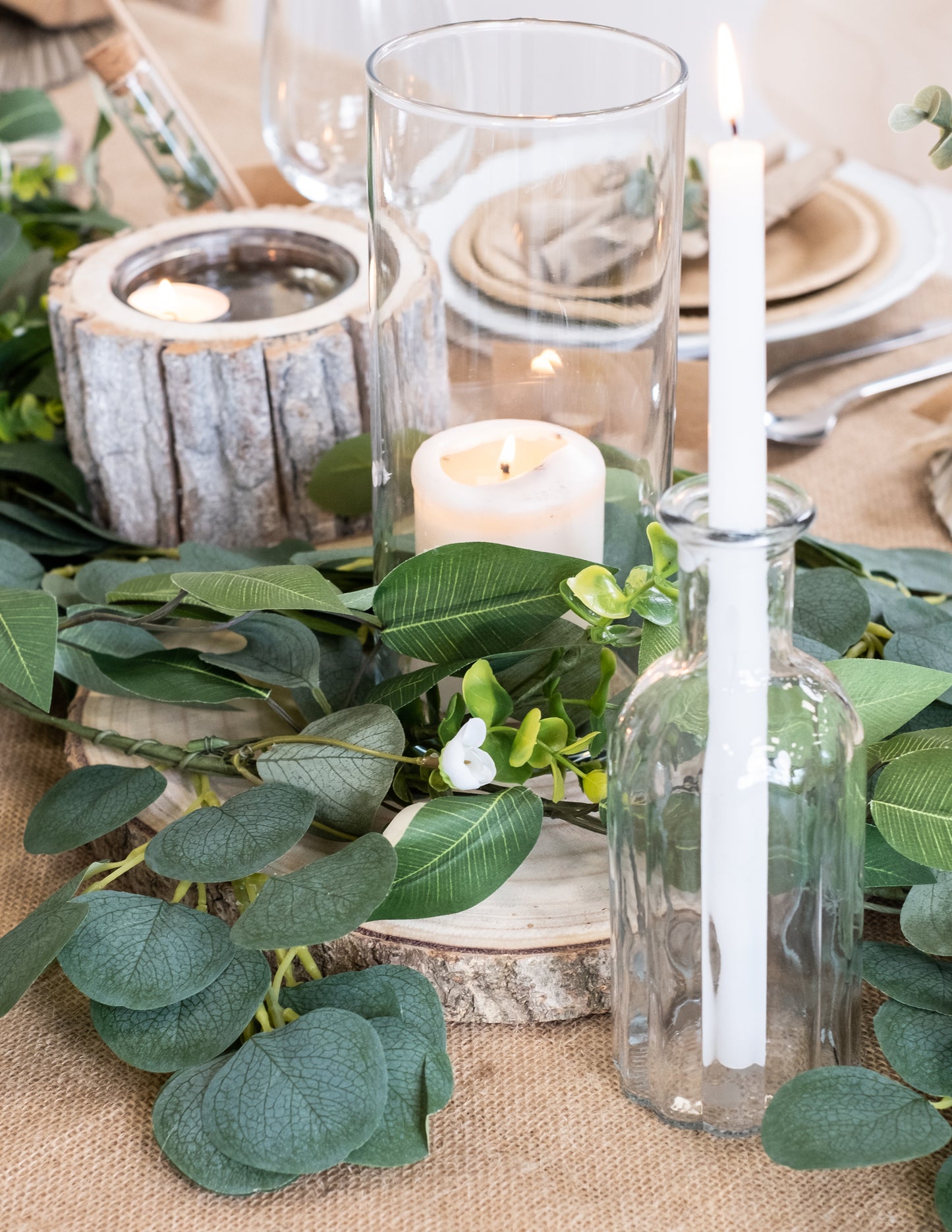 Дървени трупи от естествена дървесина 28 до 33 cm за централен елемент