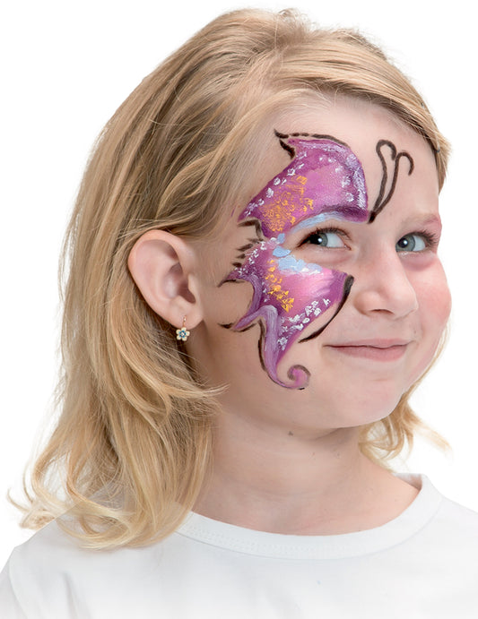 Exemple de maquillage papillon du tour maquillage à l'eau pour fille
