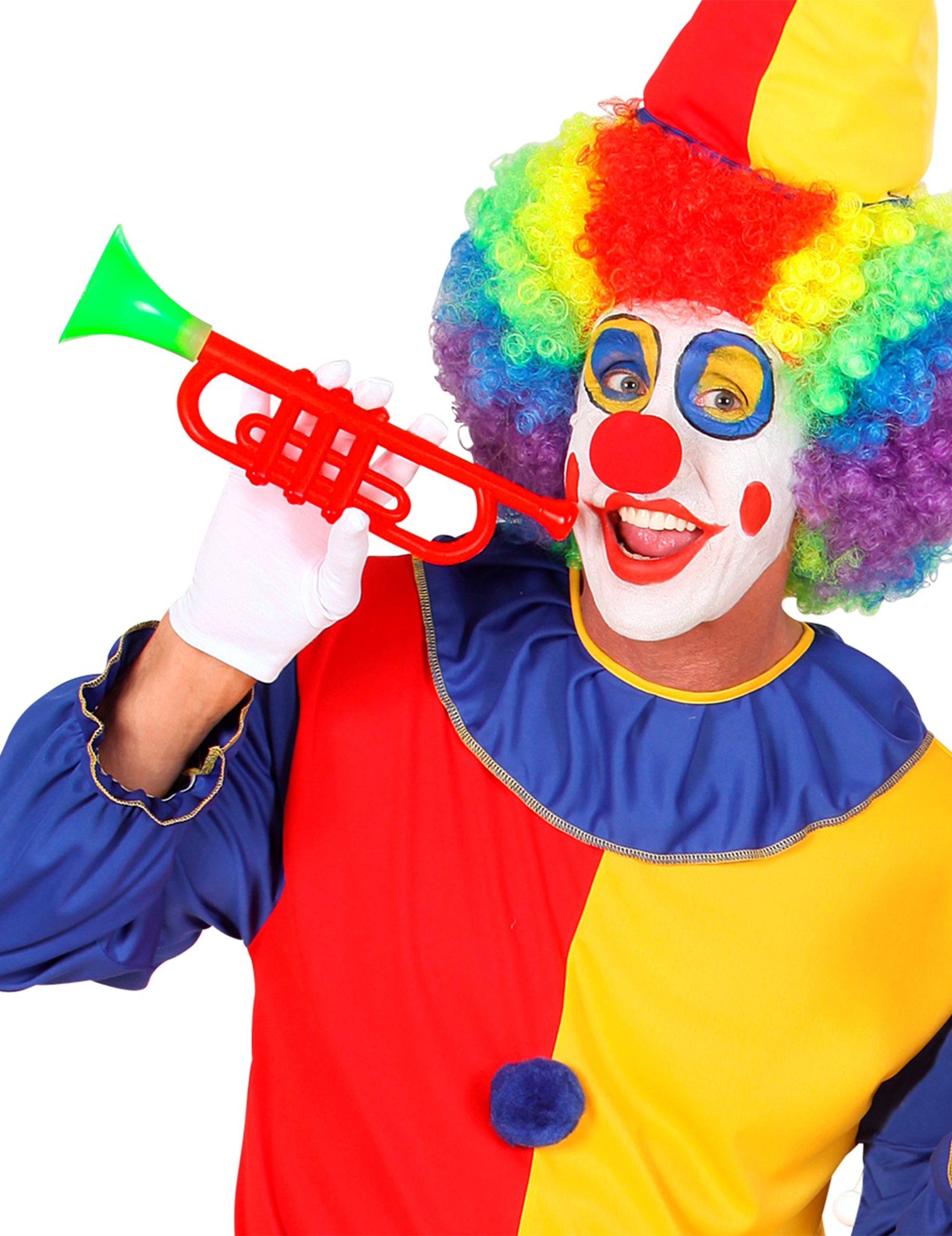 Gros plan sur l'utilisation de la trompette de clown