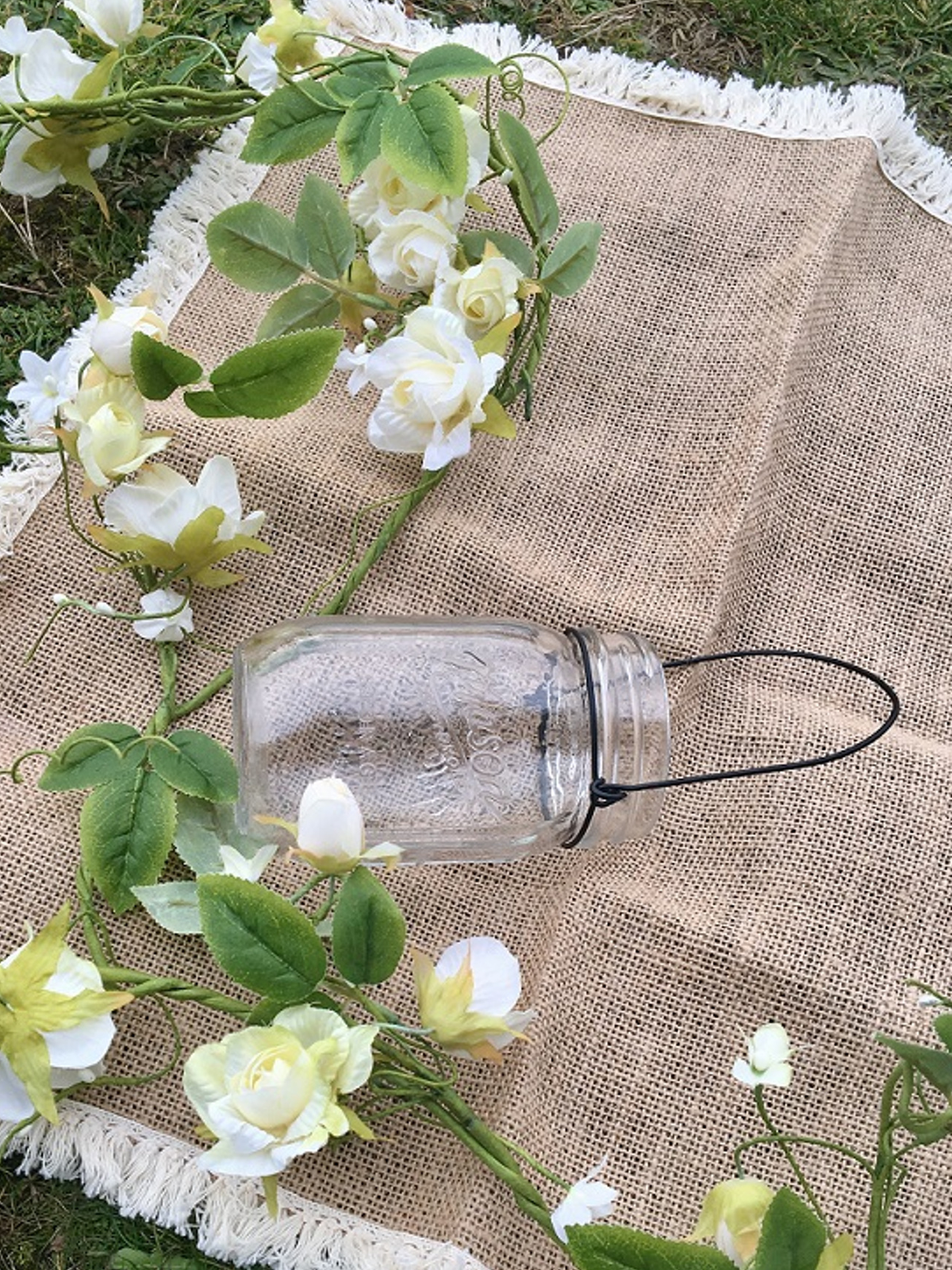 Подредба върху чул на стъклен буркан mason jar