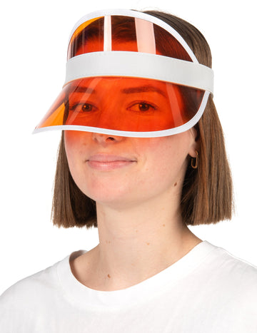 Оранжев възрастен покер играч